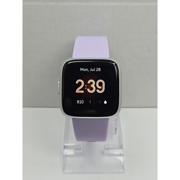 Fitbit Versa Lite Smartwatch Activity Tracker Heart Rate GPS Waterproof Lavender - Picture 1 of 10
